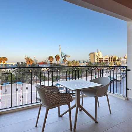 Gem Beachfront Apt With Amazing Bay And Sea Views Birżebbuġa Exterior foto