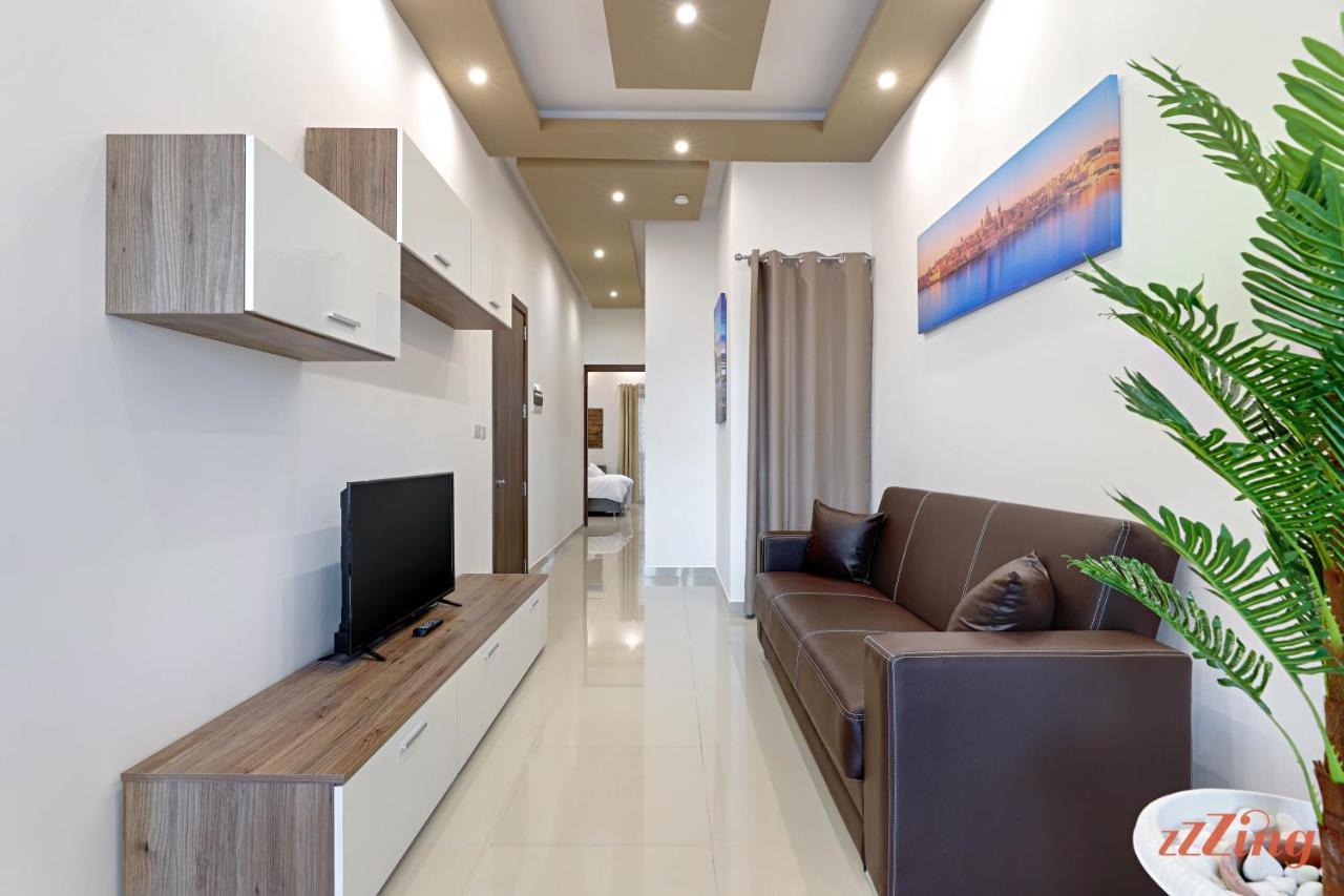 Gem Beachfront Apt With Amazing Bay And Sea Views Birżebbuġa Exterior foto