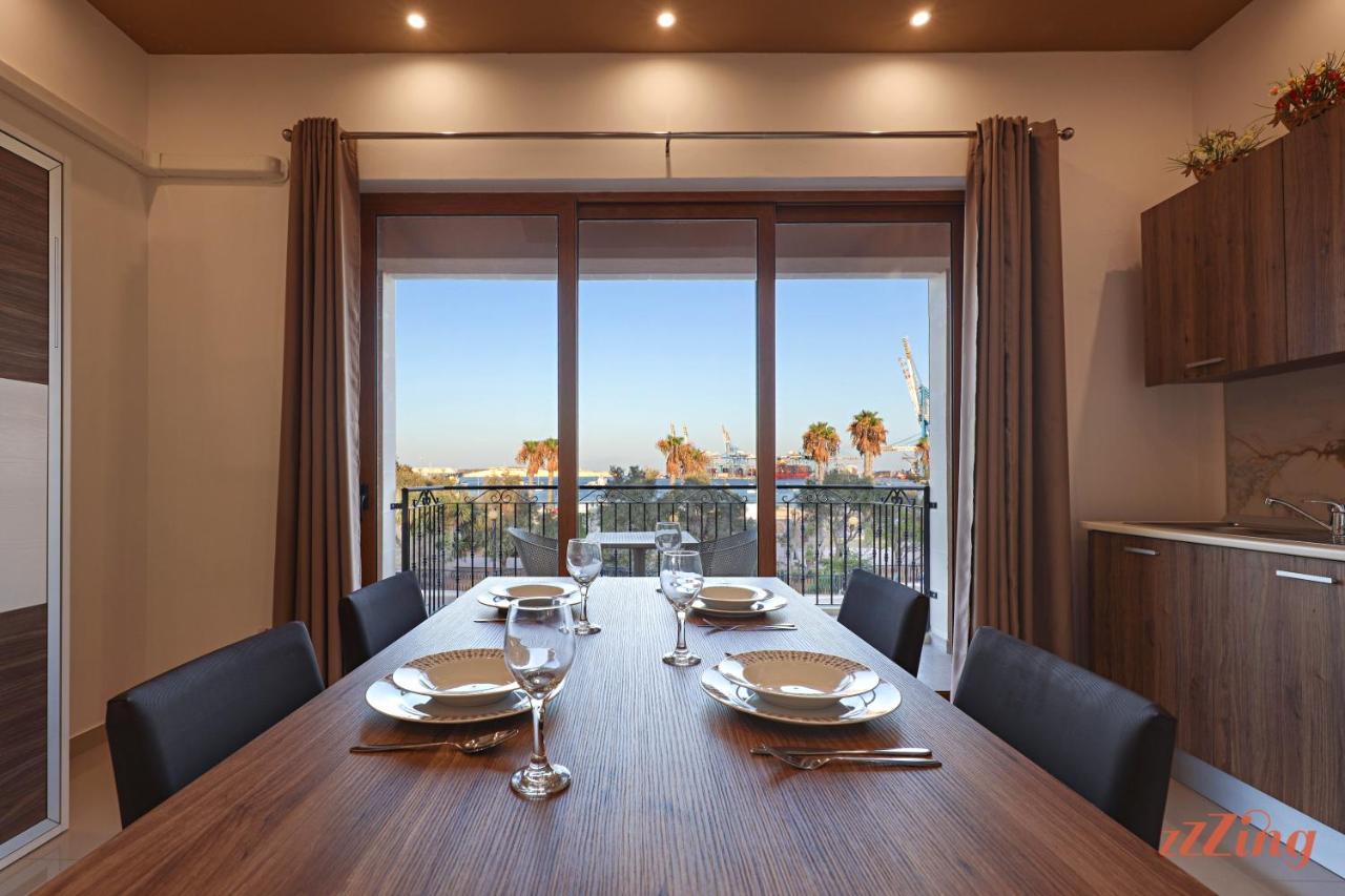 Gem Beachfront Apt With Amazing Bay And Sea Views Birżebbuġa Exterior foto