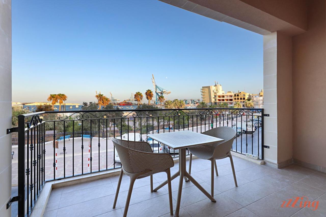 Gem Beachfront Apt With Amazing Bay And Sea Views Birżebbuġa Exterior foto