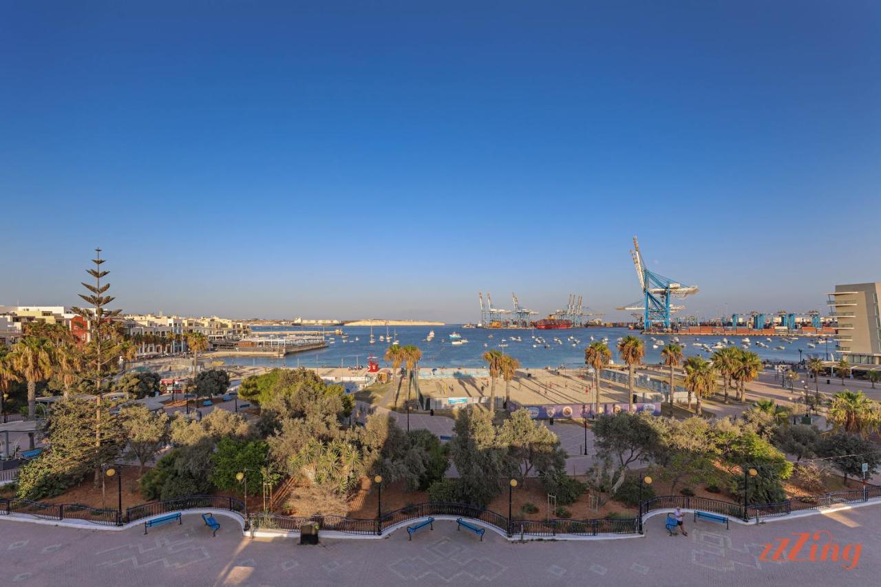 Gem Beachfront Apt With Amazing Bay And Sea Views Birżebbuġa Exterior foto